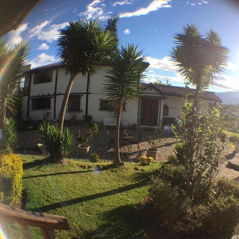 Posada Mirolindo Quito Bagian luar foto